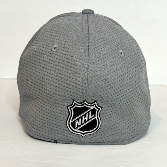 NHL Washington Capitals Gray Purple Hockey Fights Cancer Fitted Flex Hat S/M - Picture 4 of 11